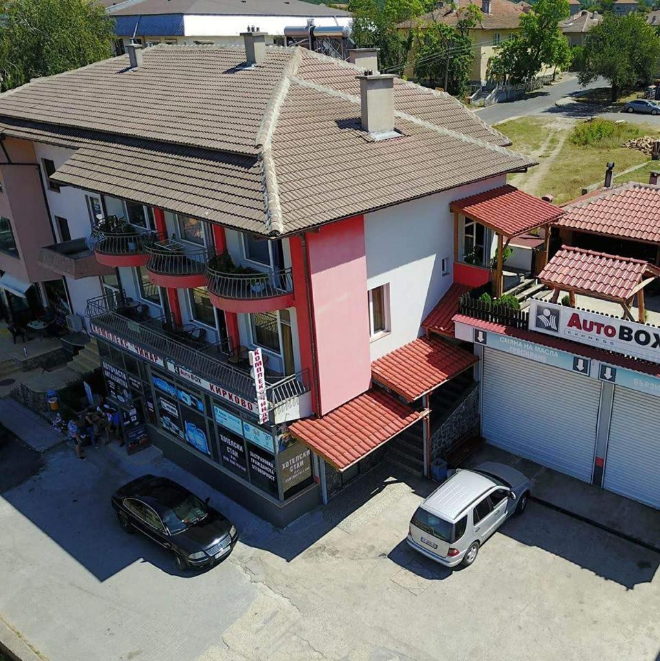 Guest House Chinar 08 Kirkovo  Extérieur photo